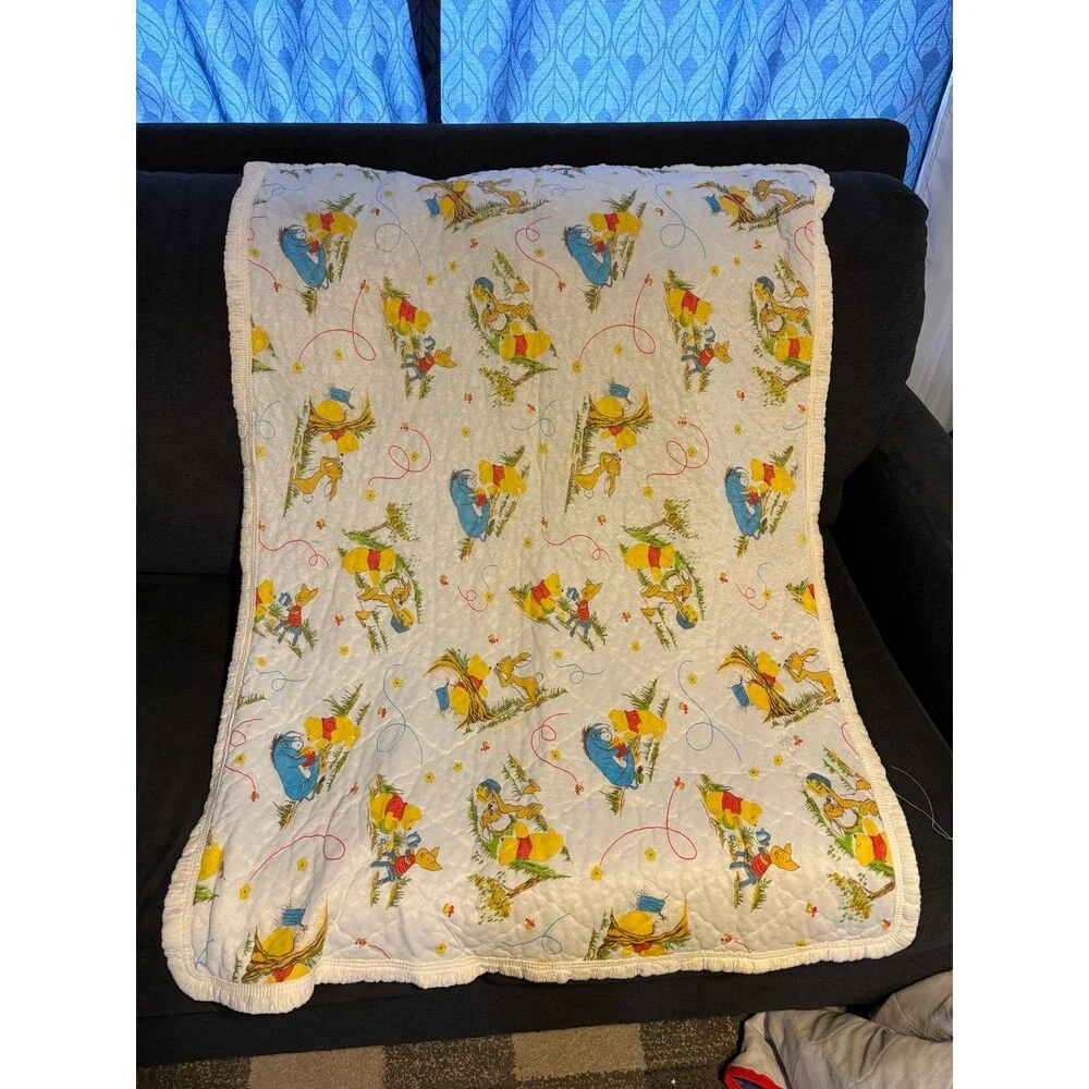 VTG Winnie The Pooh Tigger Eeyore Piglet AOP Quilted Ribbed Crib Baby Blanket